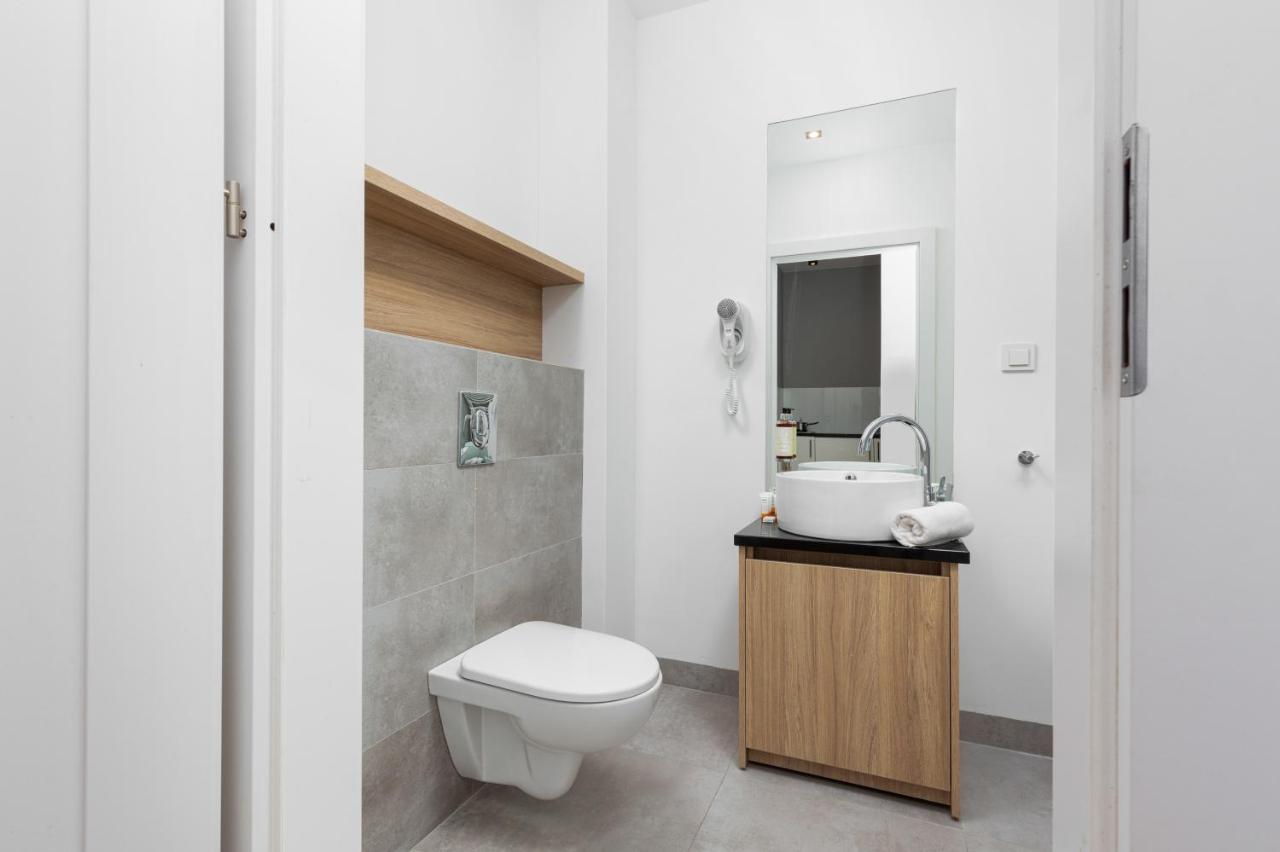 Slawinska Apartment Warsaw Wola By Noclegi Renters Bagian luar foto