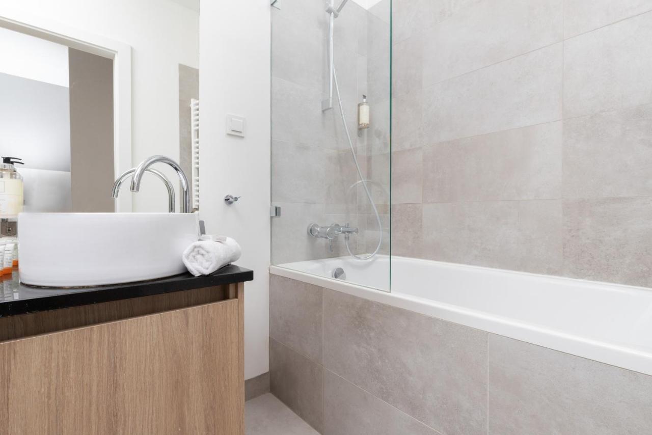 Slawinska Apartment Warsaw Wola By Noclegi Renters Bagian luar foto